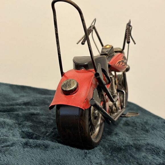 Vintage Retro Style Tin Metal Model Red Chopper Motorcycle Decor - Picture 9 of 14